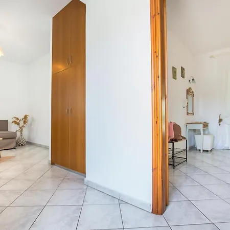 Suzanna Appartement Potos